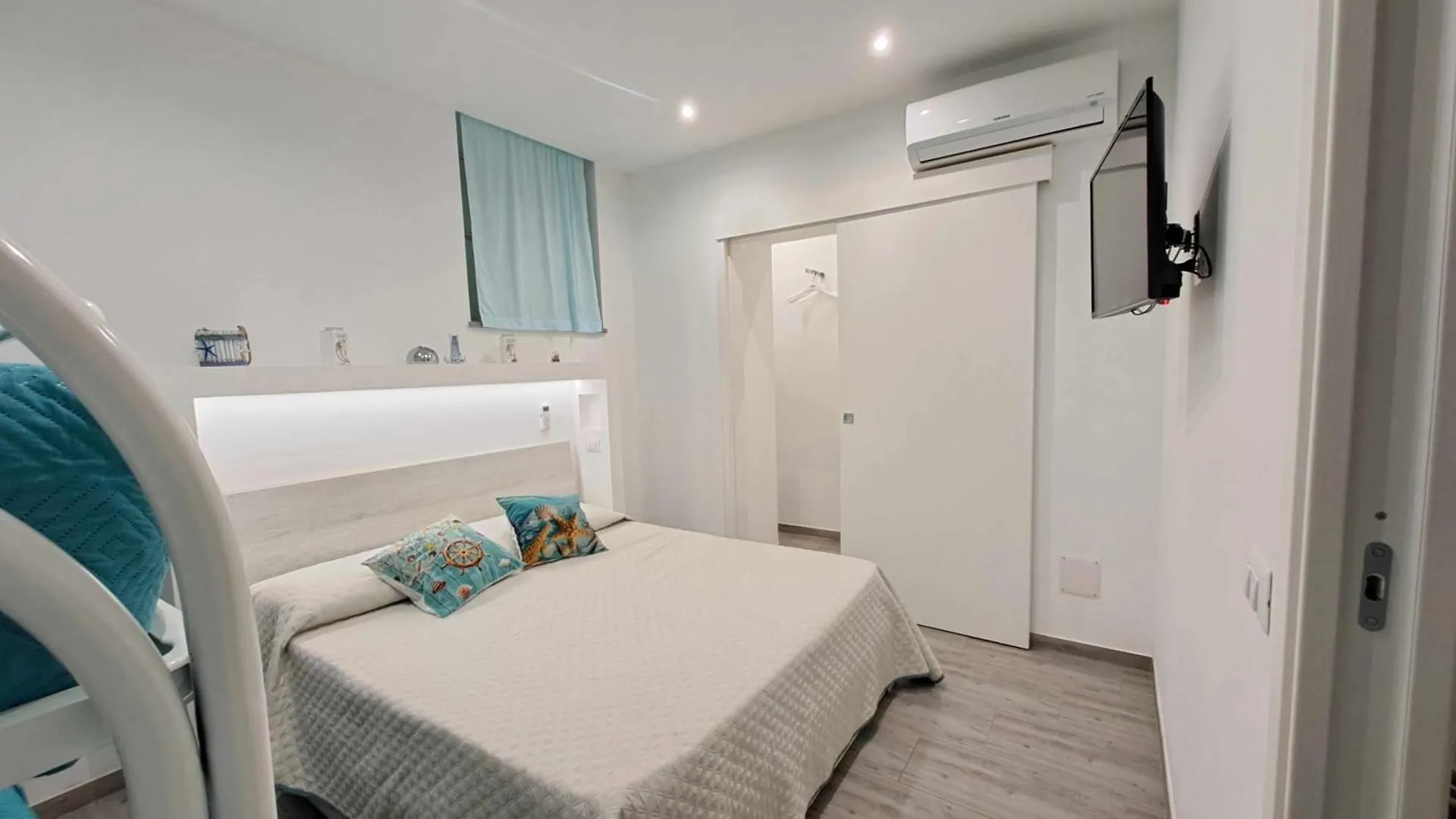 Appartamento Casa Azzurra By Casa In Mente Cefalù 0*,